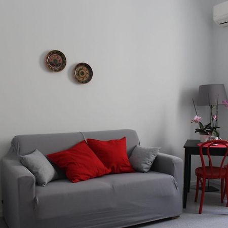 Da Nelly Al Politeama Apartment Palermo Ngoại thất bức ảnh