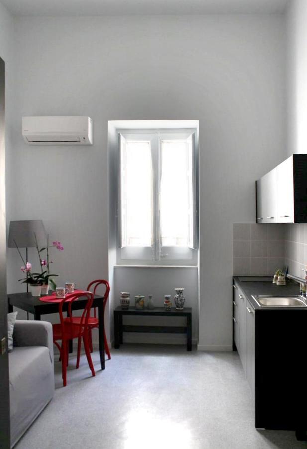 Da Nelly Al Politeama Apartment Palermo Ngoại thất bức ảnh